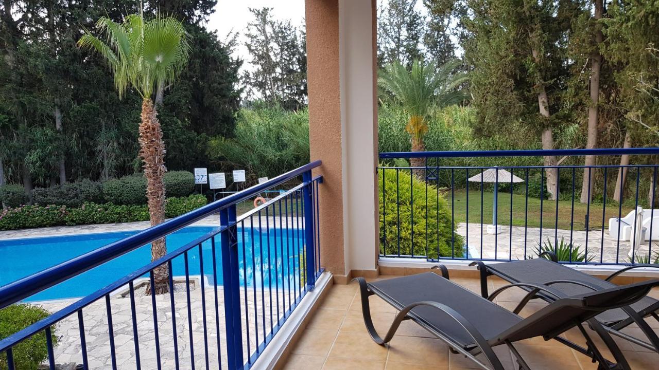 Paradise Gardens IV 2 Bd Amazing Apartment Paphos Exterior foto